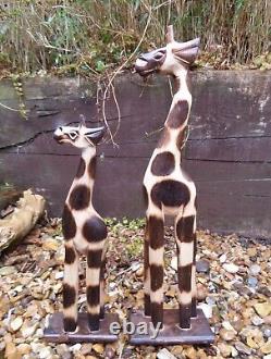 Fair Trade Hand Carved Made Wooden Safari Giraffe Set Of 2 Sculptures Ornaments