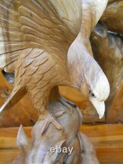 Great Quality Wooden Winged EAGLE with Rodent Figure 35 cm Hand Made Carving