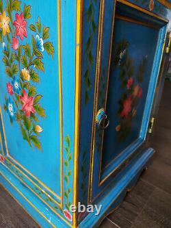 Handpainted handmade unique vintage decorative Ian Snow wooden bedside cabinet