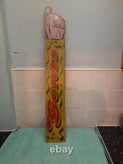 Vintage Wooden Hand Painted retro Pointing Hand Fairground toilet Sign (Gents)