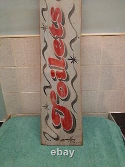 Vintage Wooden retro Hand Painted Pointing Hand Fairground Sign (Toilet)
